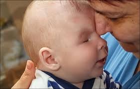 Sasha el bebé que nació sin ojos encontró familia tras haber sido abandonado por su madre | Curiosidades