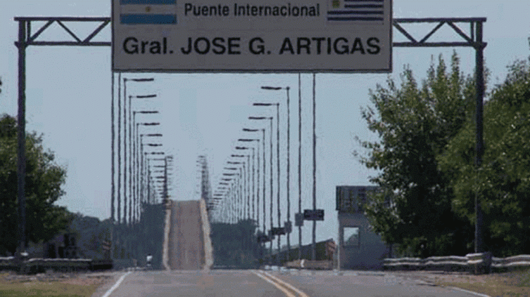 "Tampoco podrán visitar Argentina los 500 mil uruguayos que pasan sus vacaciones en Entre Ríos" | Internacionales