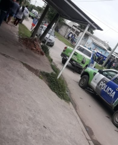 Asesinaron a un joven en un intento de robo y buscan a tres delincuentes | Actualidad