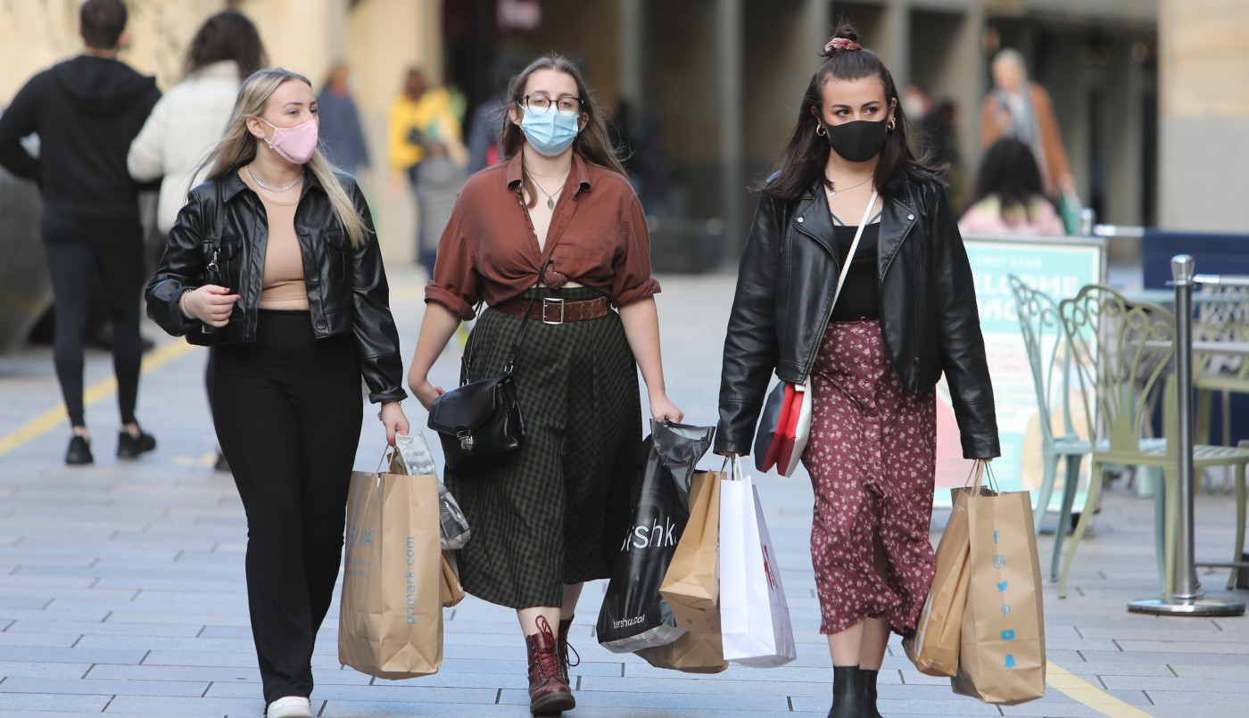 Reino Unido registró la cifra de muertes diarias por coronavirus más alta en cinco meses | Internacionales