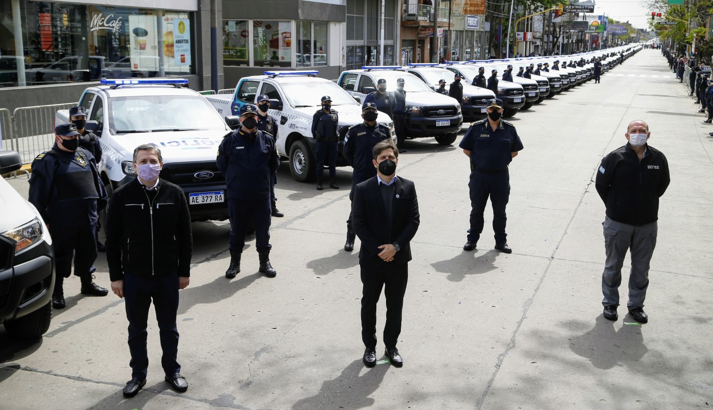 Inseguridad: Kicillof entregó 60 patrulleros y 300 cámaras de vigilancia para Esteban Echeverría | Política