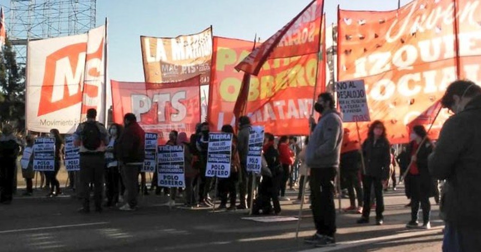 Cortes en la Ciudad contra el desalojo en Guernica | Actualidad