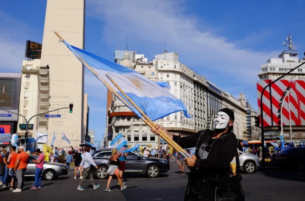 Banderazo del 8N: protestas en distintos puntos del país contra el Gobierno y el fallo de la Corte | Actualidad