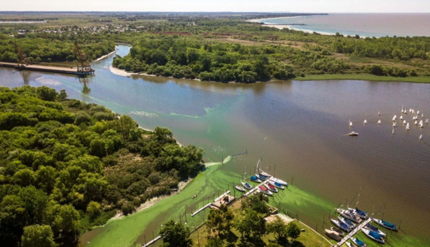 Buscan en el Río de la Plata a un prefecto desaparecido ayer | Actualidad