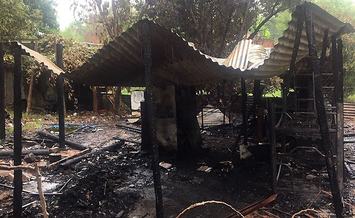 Se fue a una fiesta, dejó encerrados a sus hijos y uno murió al incendiarse la casa | Actualidad