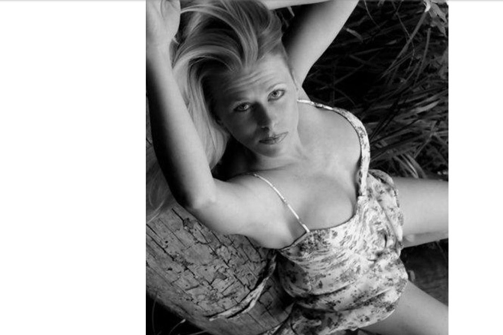 Sexy fotógrafa de 42 años, acusada de violar a tres jugadores de fútbol menores de edad | Actualidad