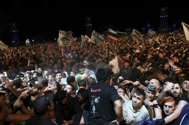 Otro video que muestra la avalancha de la tragedia en el recital del Indio Solari | Actualidad
