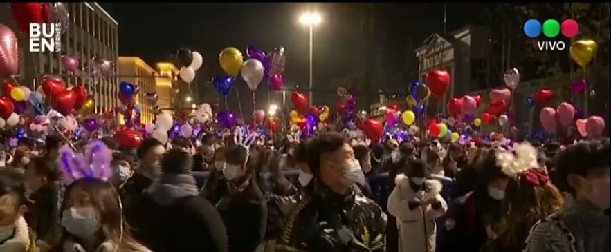 Una multitud celebró la llegada del Año Nuevo en Wuhan | Internacionales