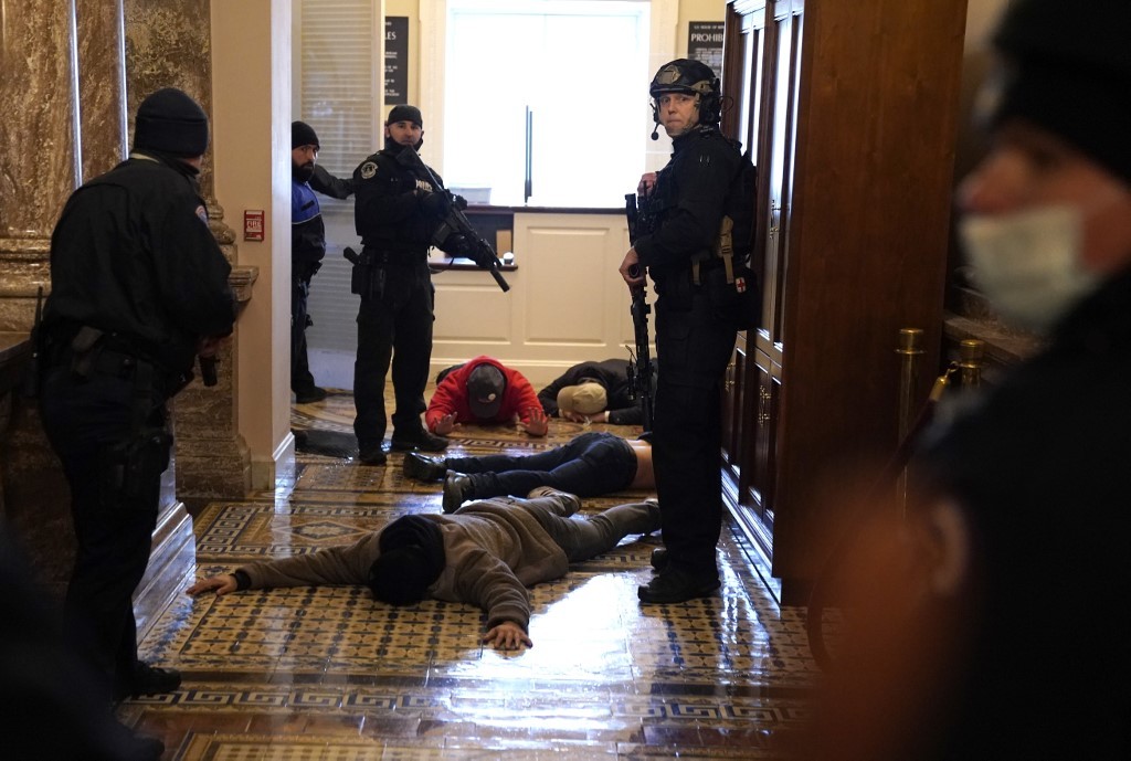 Fotos: incidentes en el Capitolio en Washington y toque de queda | Internacionales