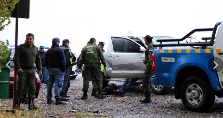 Arrojó mochilas con más de 3 millones de pesos por la Ruta 40 | Actualidad