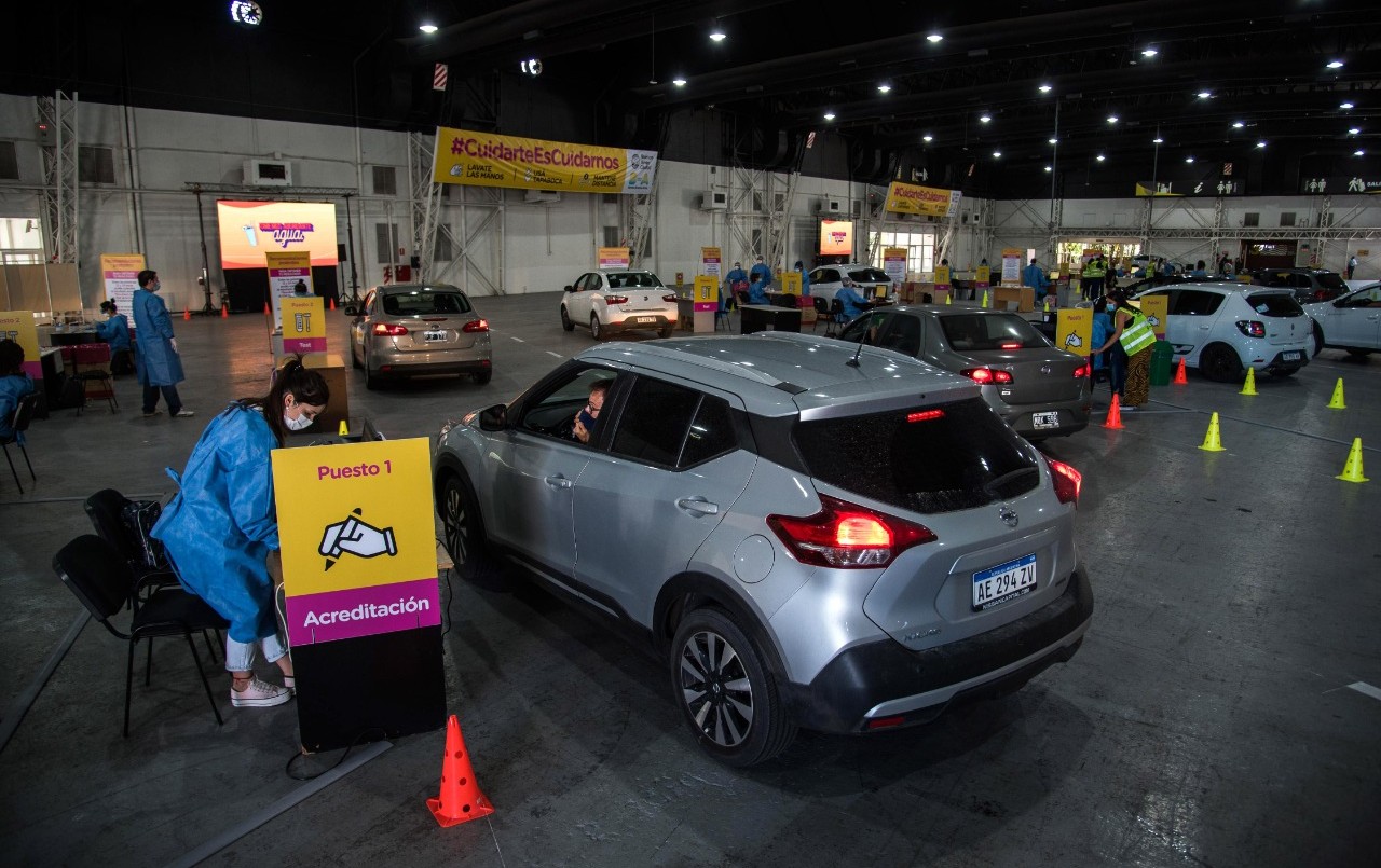 Demoras de hasta dos semanas en los testeos de coronavirus a viajeros que entran a la Ciudad | Actualidad