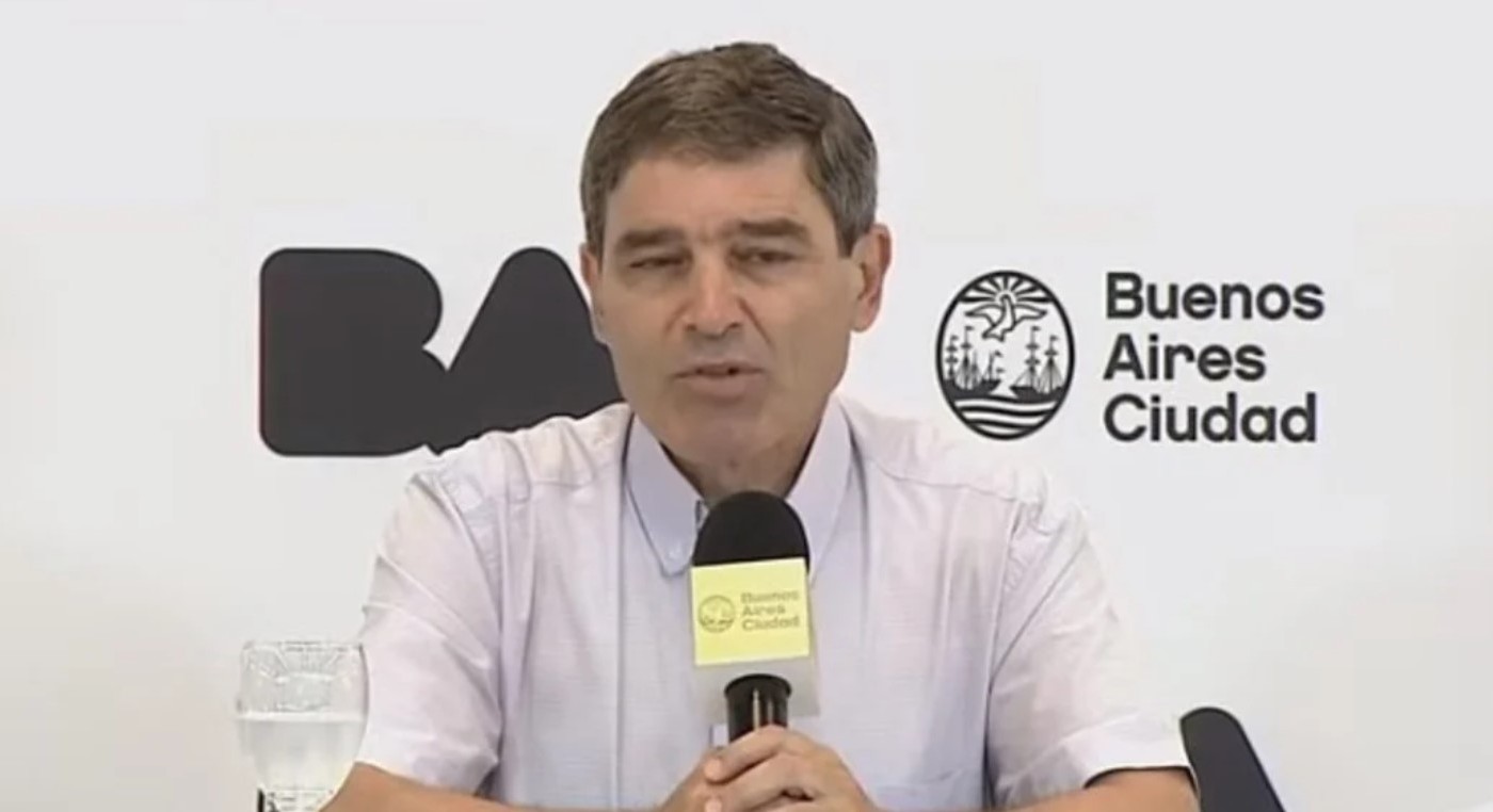 Fernán Quirós aseguró que los contagios “han descendido muy lentamente” en la Ciudad | Política