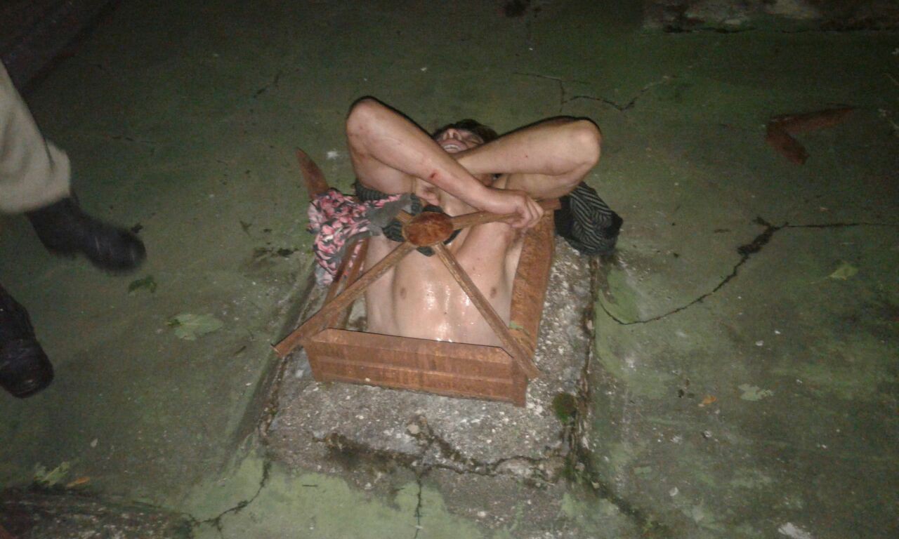 Ladrón quedó atascado en el ventiluz del baño de un restaurante en Corrientes | Actualidad