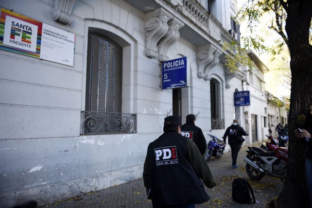 Rosario: Recapturan a uno de los diez presos que esta mañana se fugaron de la comisaría | Actualidad