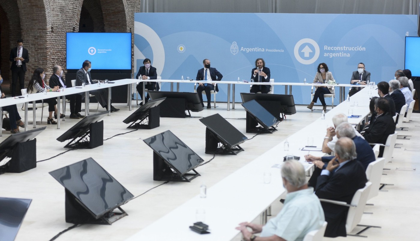 Tras recibir a gremios, el Gobierno ratificó plan de que "salarios le ganen a la inflación" | Política