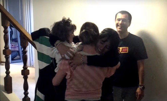 Una nena trasplantada de médula ósea viajó a Estados Unidos para agradecerle a su donante | Actualidad