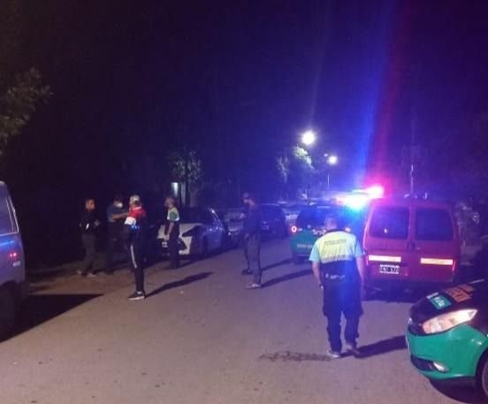 La Plata: desarticulan 13 fiestas clandestinas en casas y bares | Actualidad