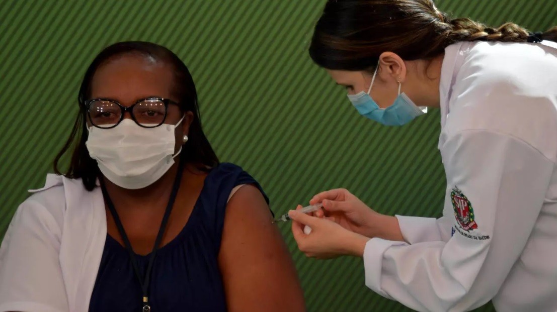 Proyecto S: vacunan a toda una ciudad en Brasil como ensayo clínico | Internacionales