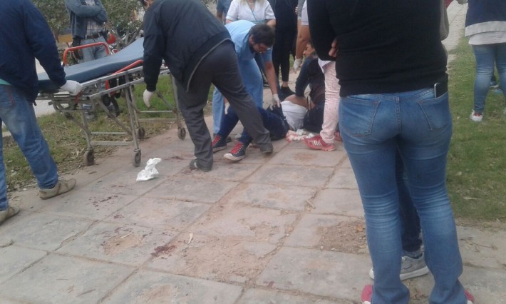 Una alumna apuñala a otra a la salida de una escuela de Chaco | Actualidad