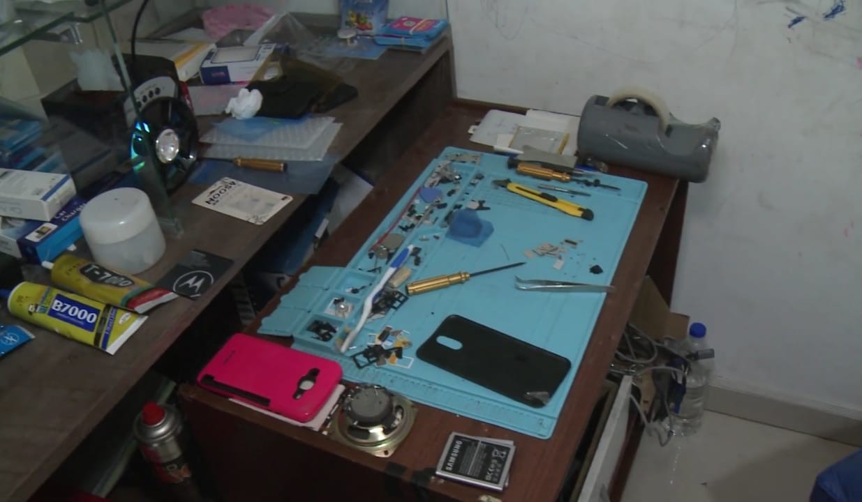 Descubren un laboratorio para adulterar celulares en Constitución: cuatro detenidos y locales clausurados | Actualidad