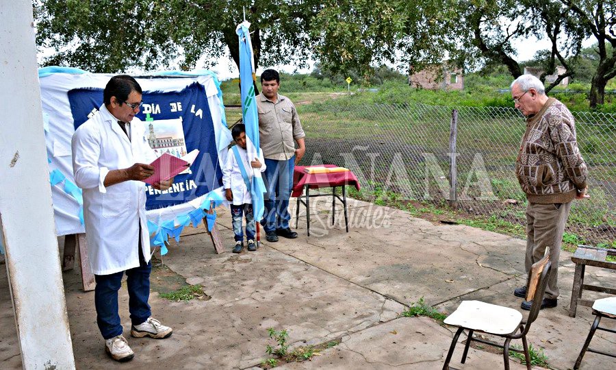 Acto del 25 de Mayo unipersonal: solo asistió un alumno | Actualidad