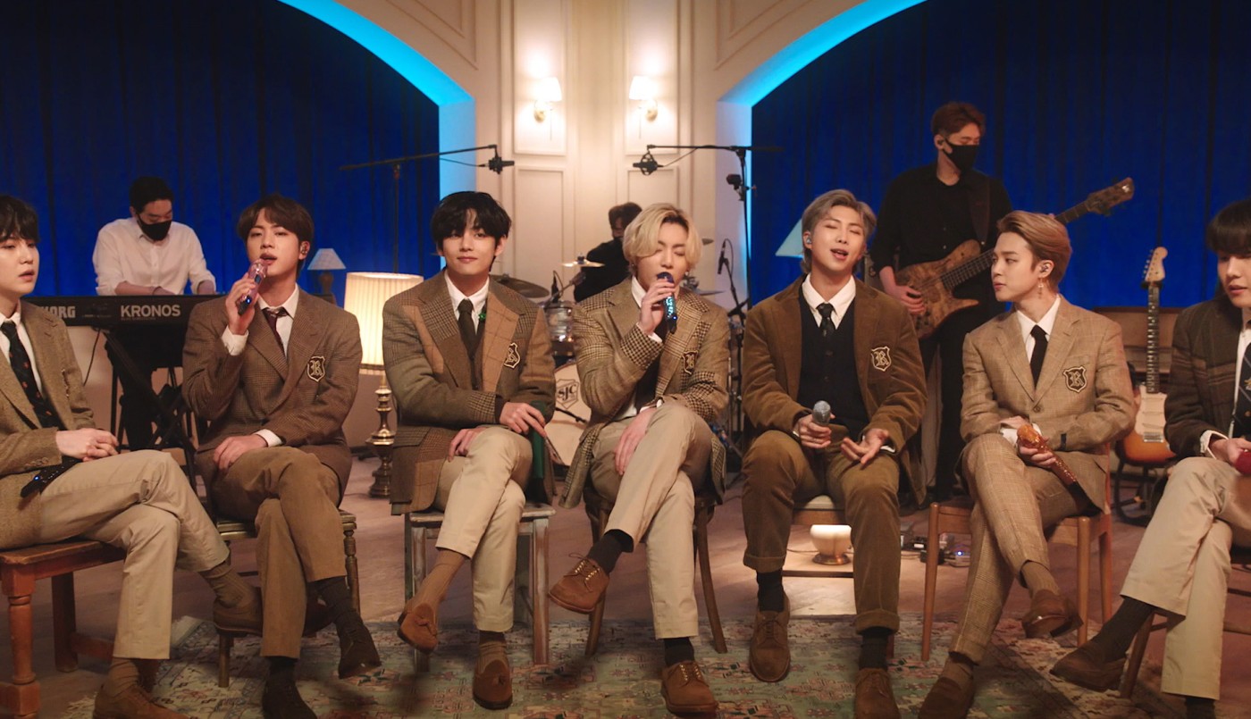 BTS, la banda furor del K-pop, se sube a los escenarios del MTV Unplugged | Espectáculos
