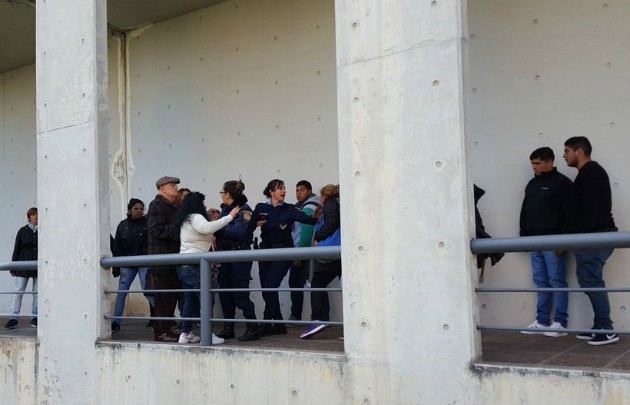 Violencia en el fútbol y en los Tribunales: piñas entre familiares de una víctima y de un acusado en Córdoba | Actualidad