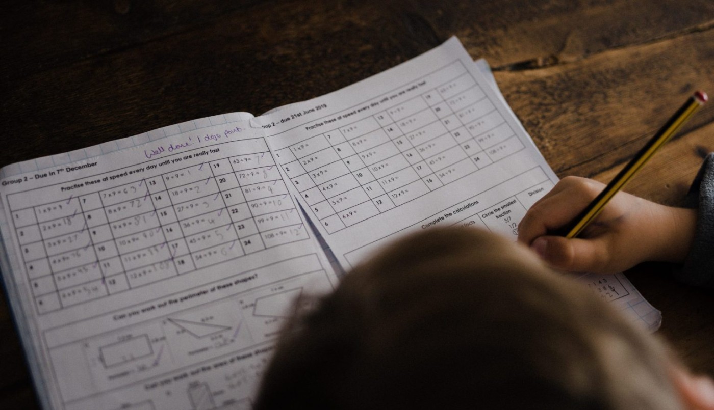 #EsViral Las desopilantes respuestas de un nene en su clase de lengua | Redes