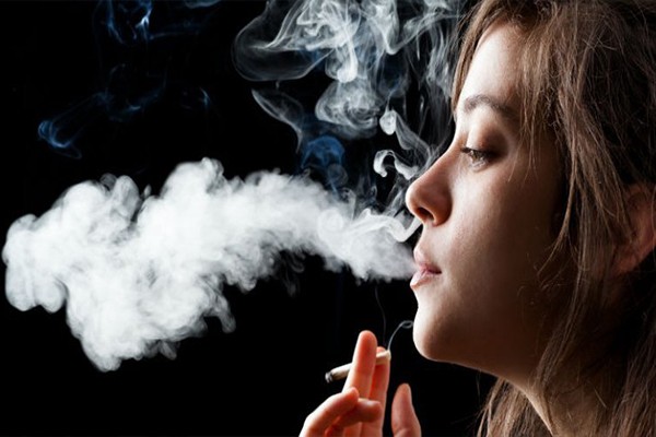 Según los especialistas, el factor económico es el más efectivo para dejar de fumar | Actualidad