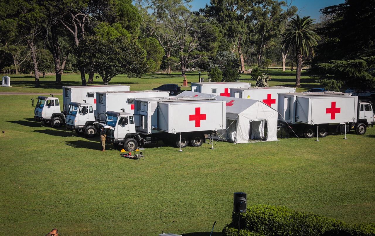 Presentaron el hospital móvil de 13 camiones donado por China | Actualidad