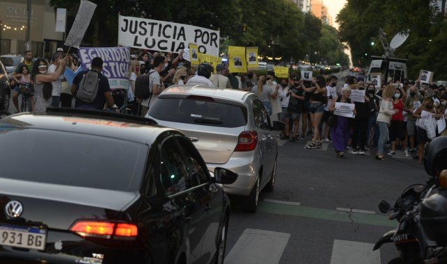 Rosario: reposeras en la calle para protestar por la inseguridad | Actualidad