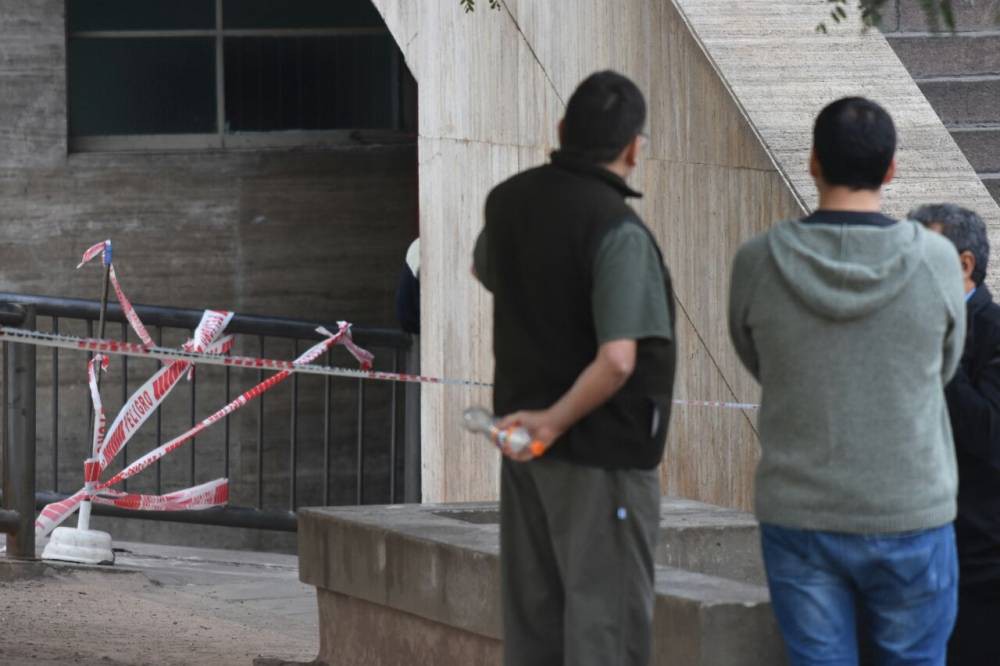 Conmoción en Mendoza: Una mujer se prendió fuego y se tiró desde el sexto piso del Hospital Central | Actualidad