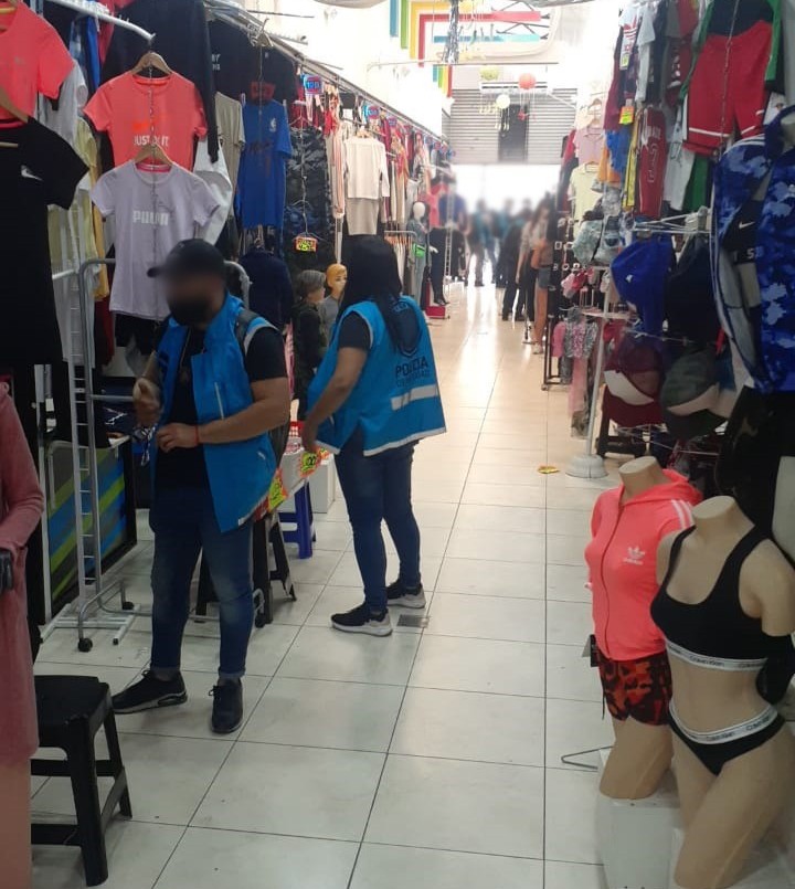 Secuestraron 14.720 prendas de vestir por falsificación de marca en Avellaneda | Actualidad