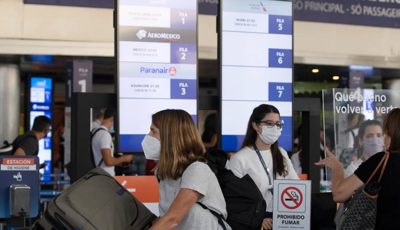 El hijo de Diego Santilli y Nancy Pazos es uno de los egresados contagiados en Cancún | Actualidad