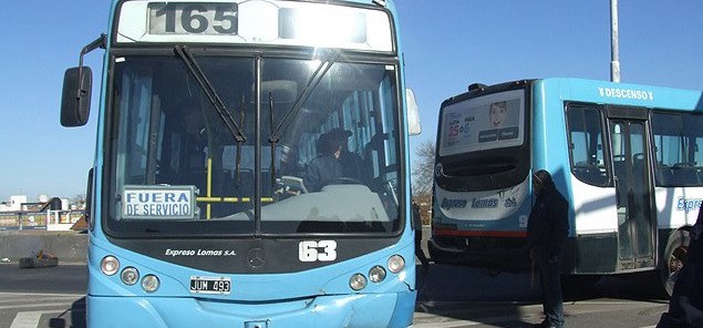 Paro en tres líneas de colectivos por la agresión de hinchas de Boca a un chofer | Actualidad