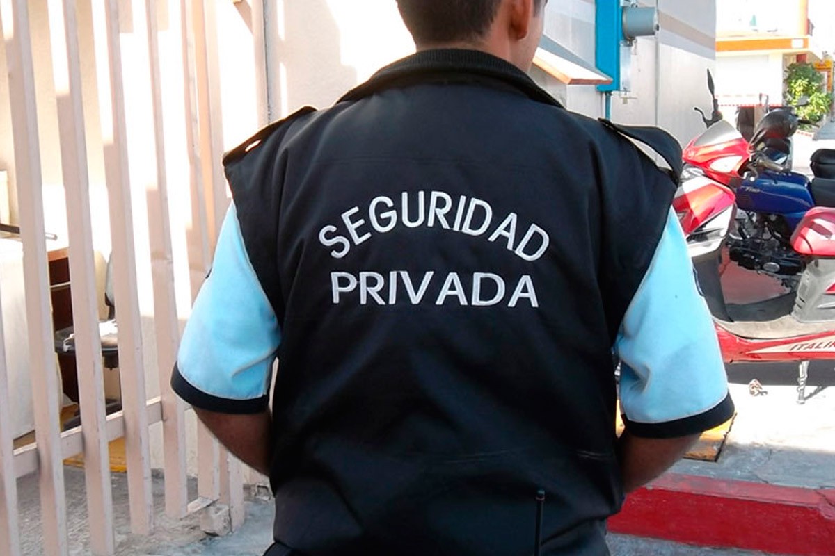 Trabajadores de seguridad privada reclaman ser vacunados | Actualidad