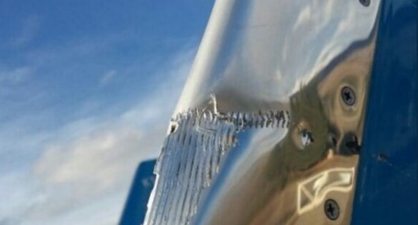 Un avión de Aerolíneas resultó averiado tras rozar una torre de iluminación en San Martín de Los Andes | Actualidad