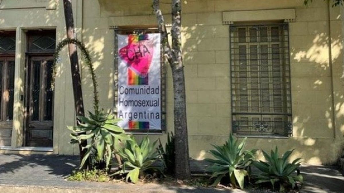 Denuncian ataque incendiario contra la sede de la CHA en el barrio porteño de La Boca | Actualidad