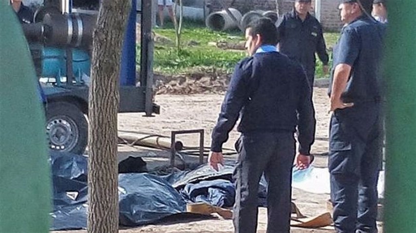 Chaco: murieron cuatro operarios al inhalar gases cloacales | Actualidad