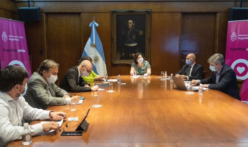 Tras el escándalo del "vacunatorio VIP", la SIGEN controlará el plan de vacunación nacional | Política