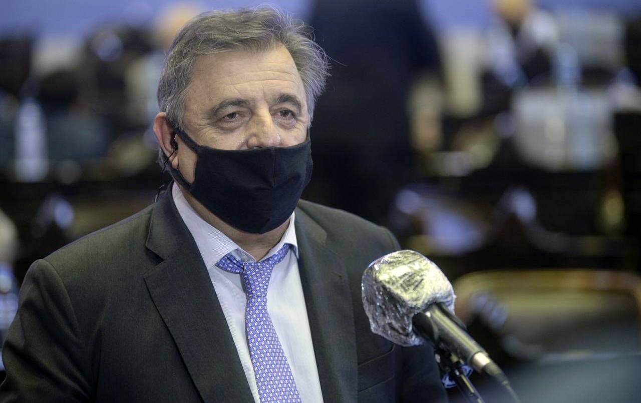 Negri: "No podemos tener un presidente que se enoje y se convierta en barra brava" | Política