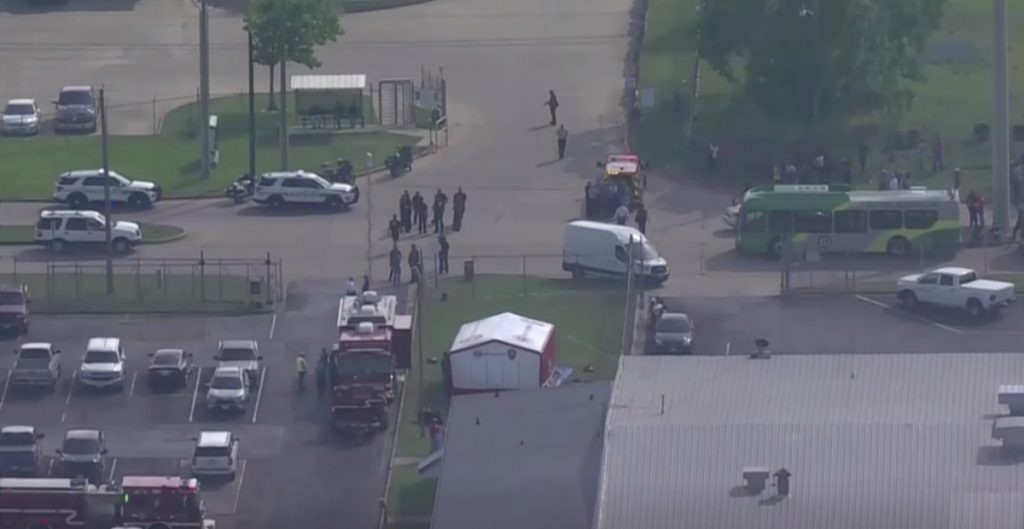 Un muerto y múltiples heridos en tiroteo en Texas | Internacionales