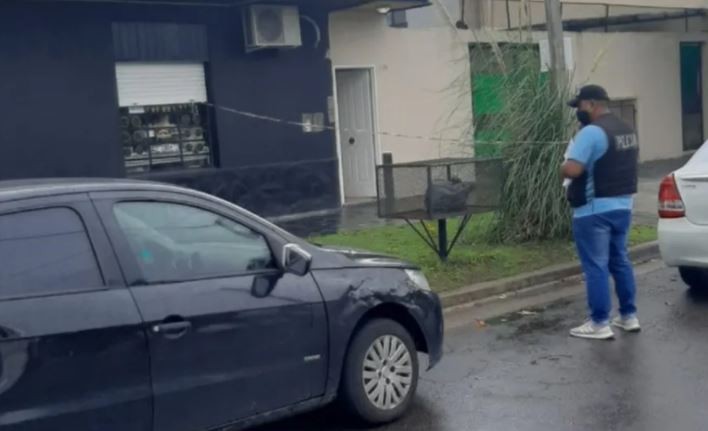 La Plata: Un remisero encontró las llaves de la casa de dos pasajeros, fue a robarles y mató a la hija | Actualidad