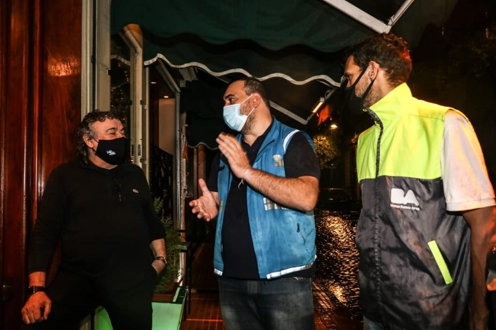 Se clausuraron cuatro bares y restaurantes en la Ciudad por no cumplir con las restricciones | Actualidad