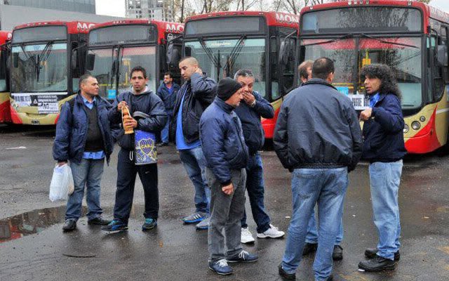 Los delegados de la línea 60 ratificaron el paro luego del fracaso del encuentro en Trabajo | Actualidad