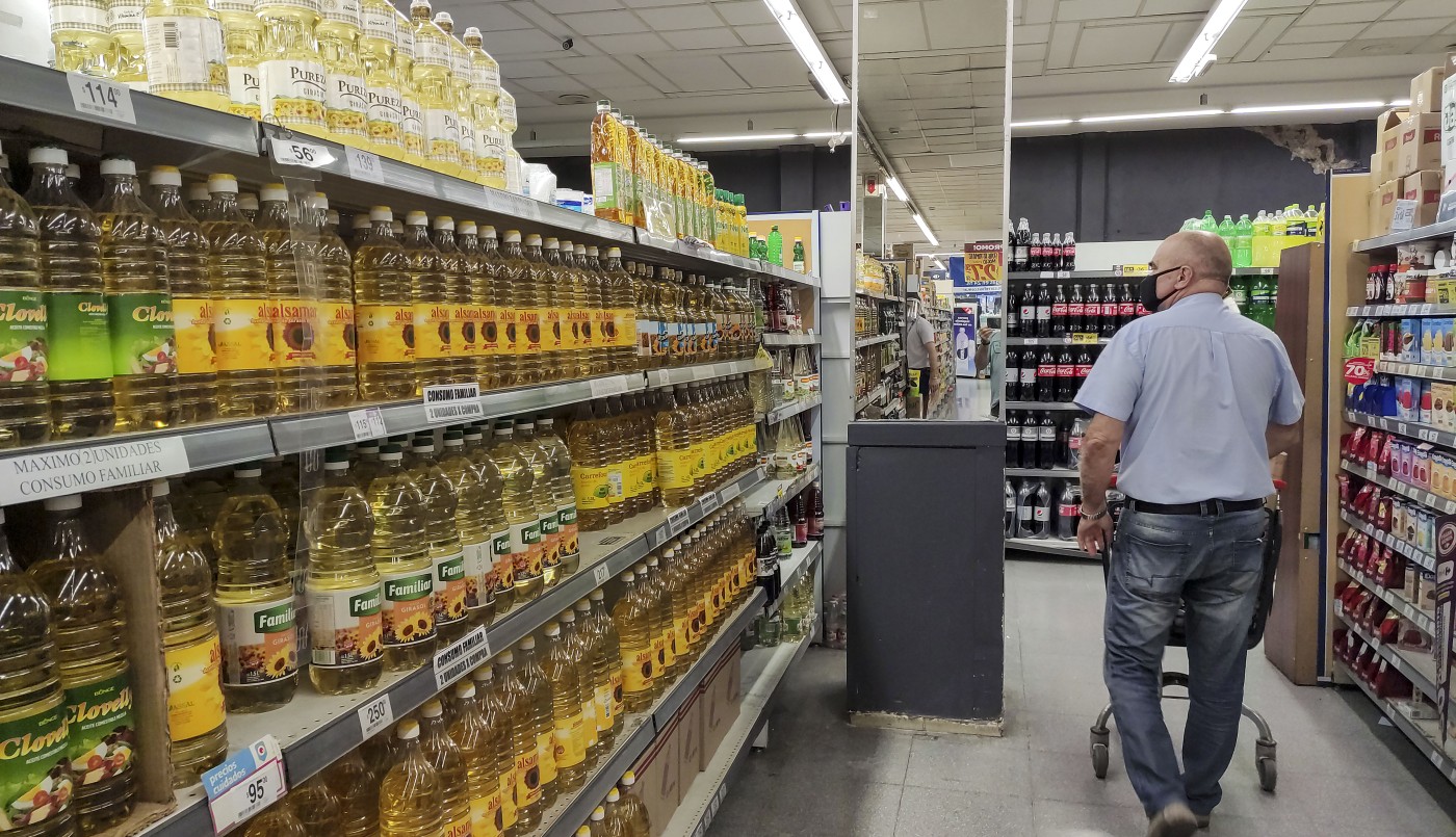 El Gobierno estima que a partir de abril la inflación irá a la baja | Economía