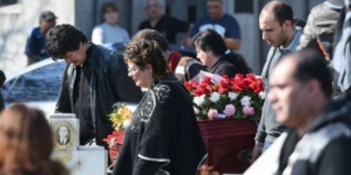 Despidieron los restos de Anahí con aplausos y un fuerte reclamo de Justicia | Actualidad