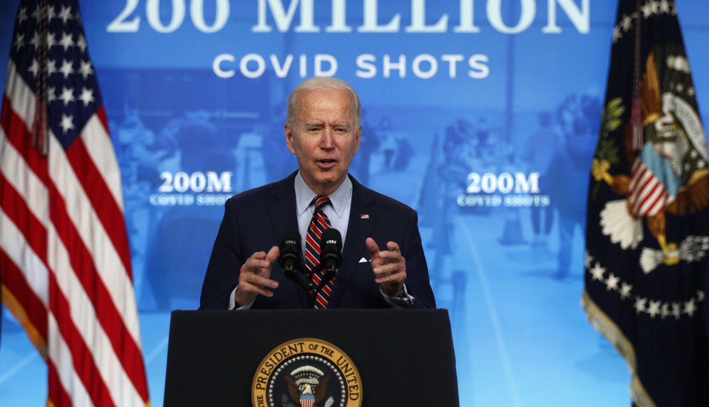 Joe Biden celebró la aplicación de 200 millones de dosis y amplió la campaña de vacunación | Internacionales