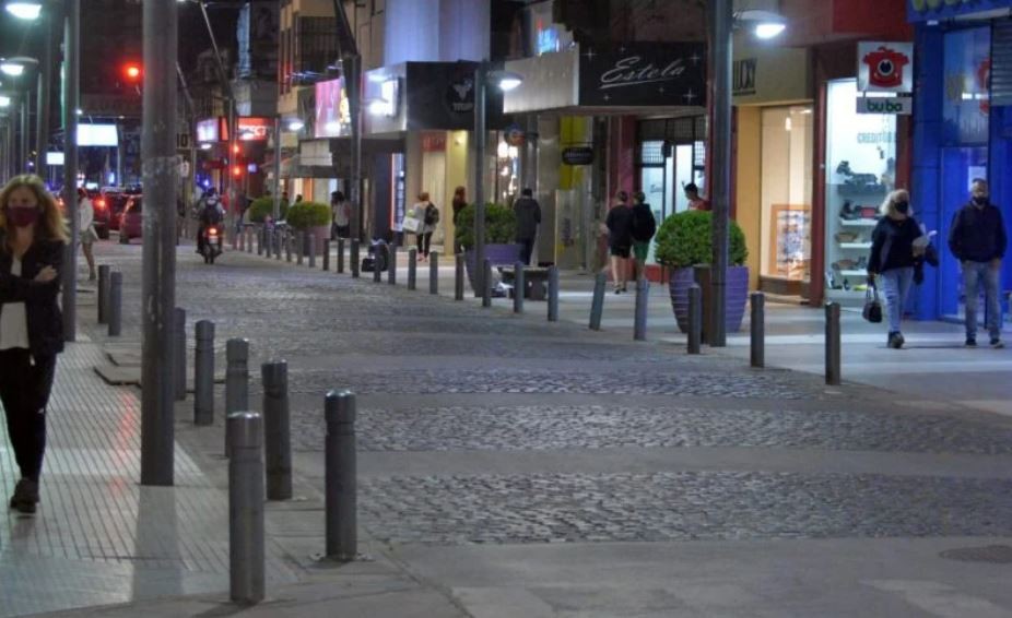 Restringen circulación y actividades en Tandil por "alarmante aumento de casos" | Actualidad