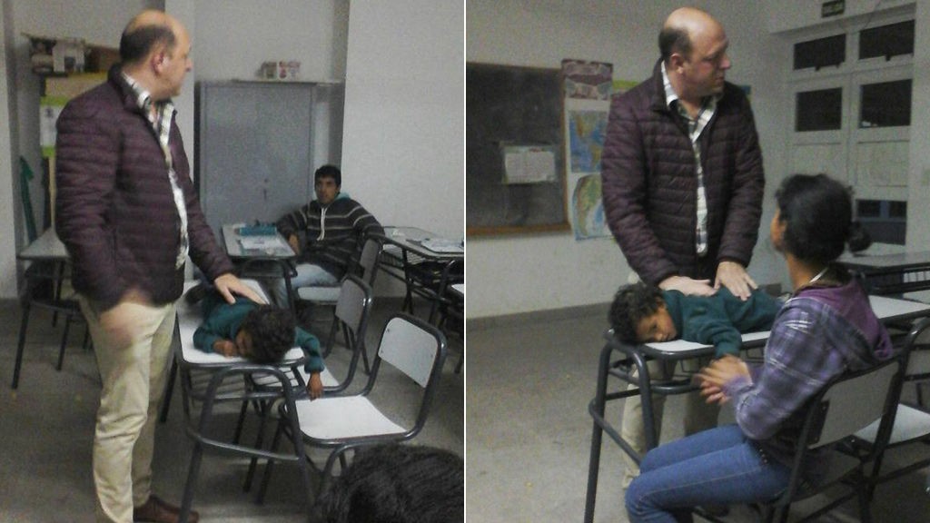 Un profesor duerme al hijo de una alumna para que ella pueda atender en clase | Actualidad